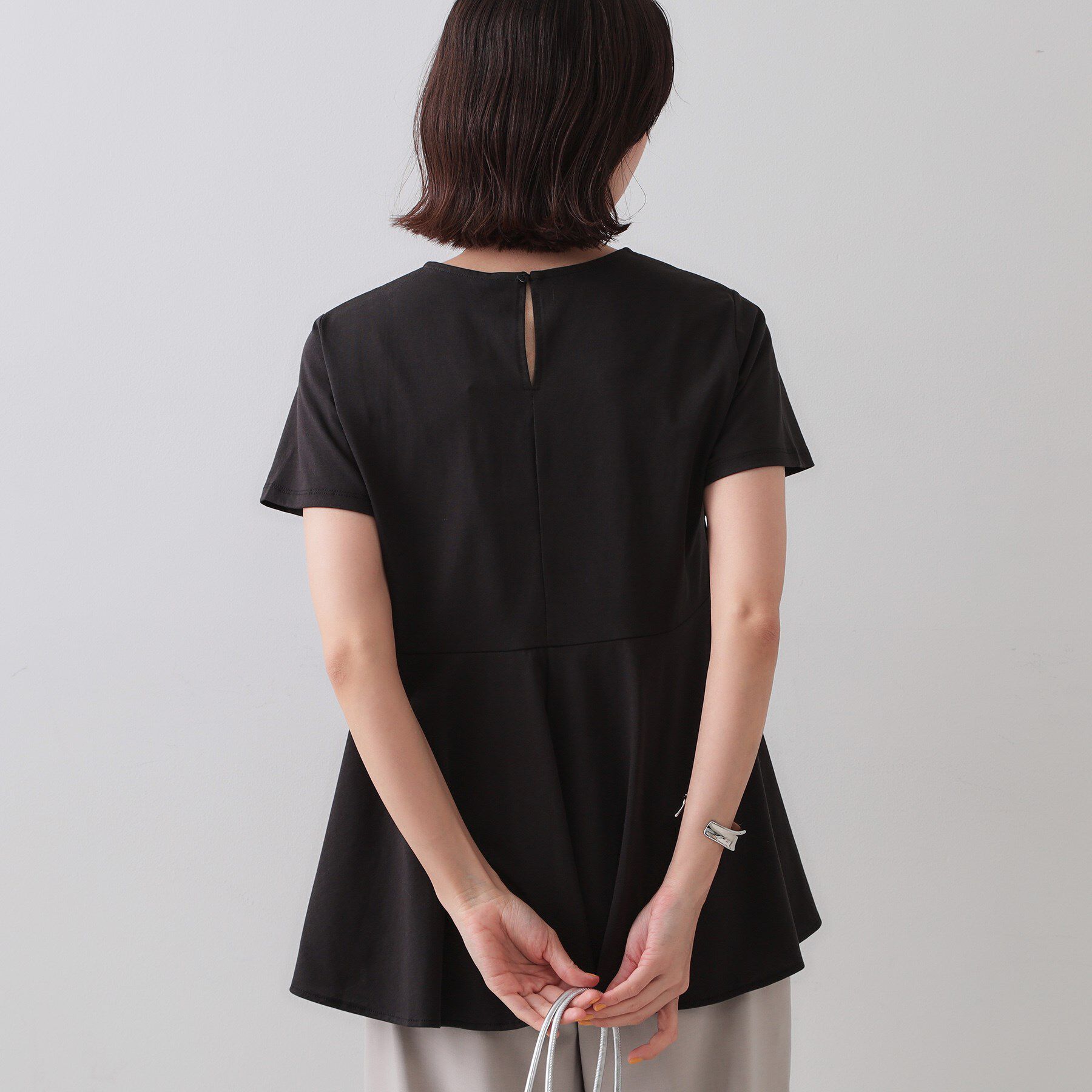 OPAQUE.CLIP「フリルドッキングペプラムトップス【接触冷感／洗濯機洗い可】」|Tシャツ・カットソー|