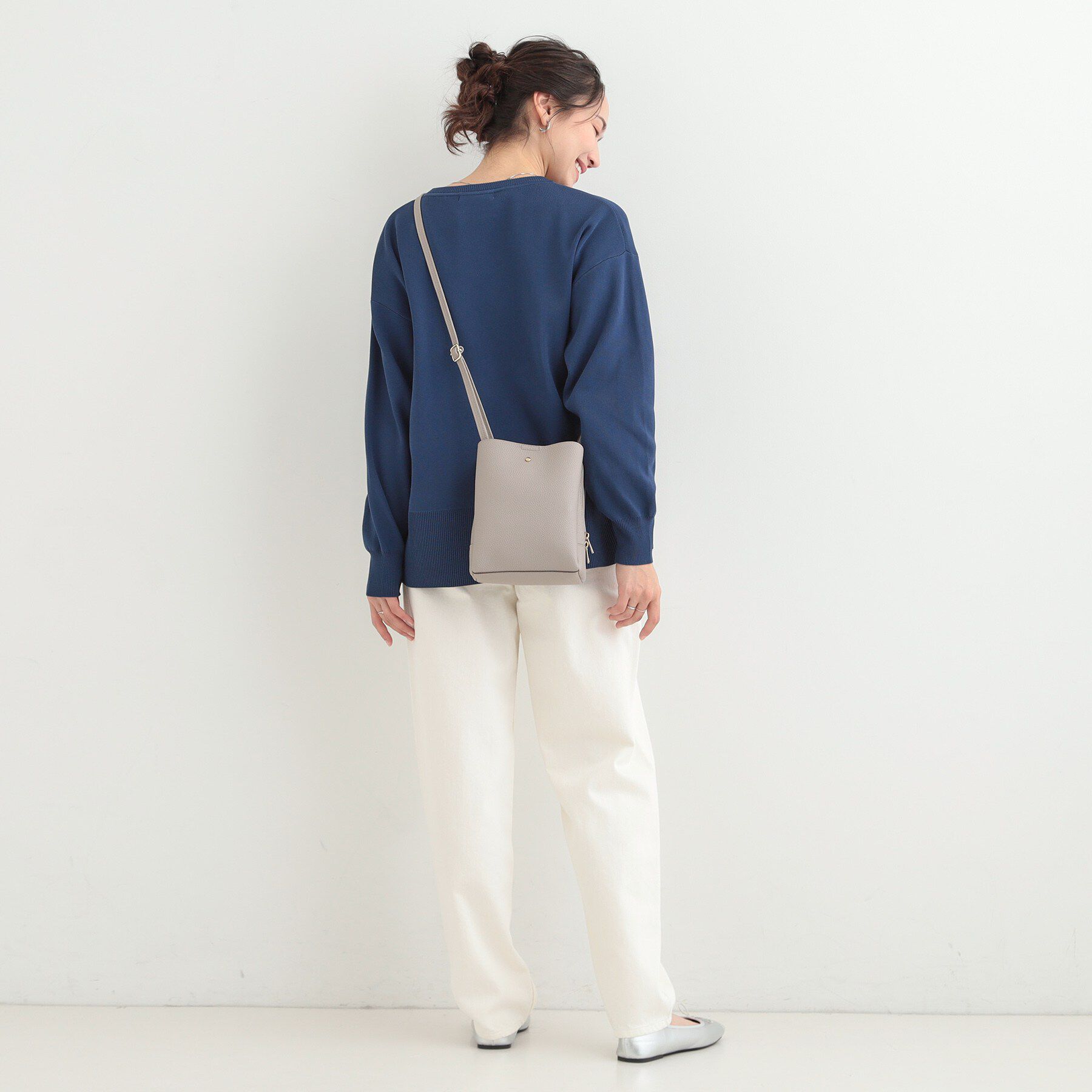SHOO･LA･RUE「【軽量】見た目よりもたっぷり入る ふわっと軽い3層ショルダー」|ショルダー・メッセンジャー|
