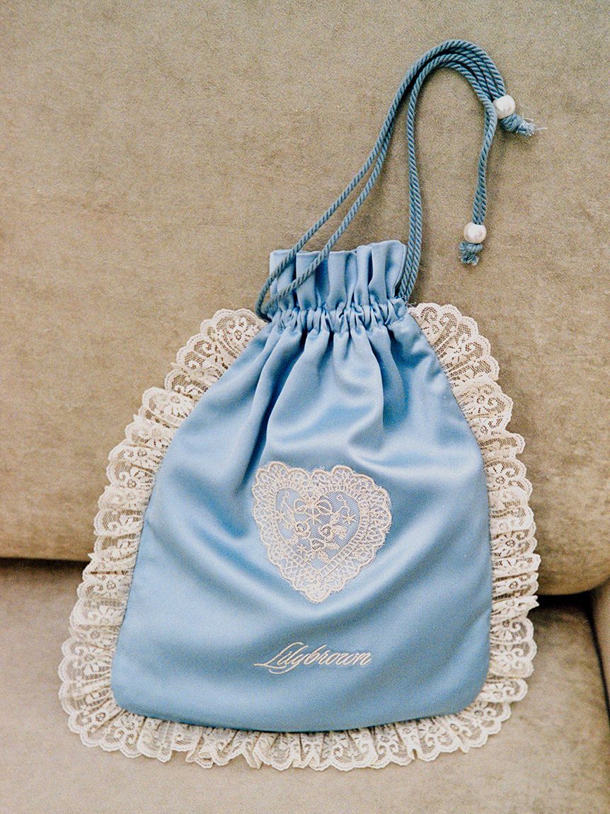 LILY BROWN Lingerie「【LILY BROWN Lingerie】Love letterサテンレースポーチ」|ポーチ|LBLU
