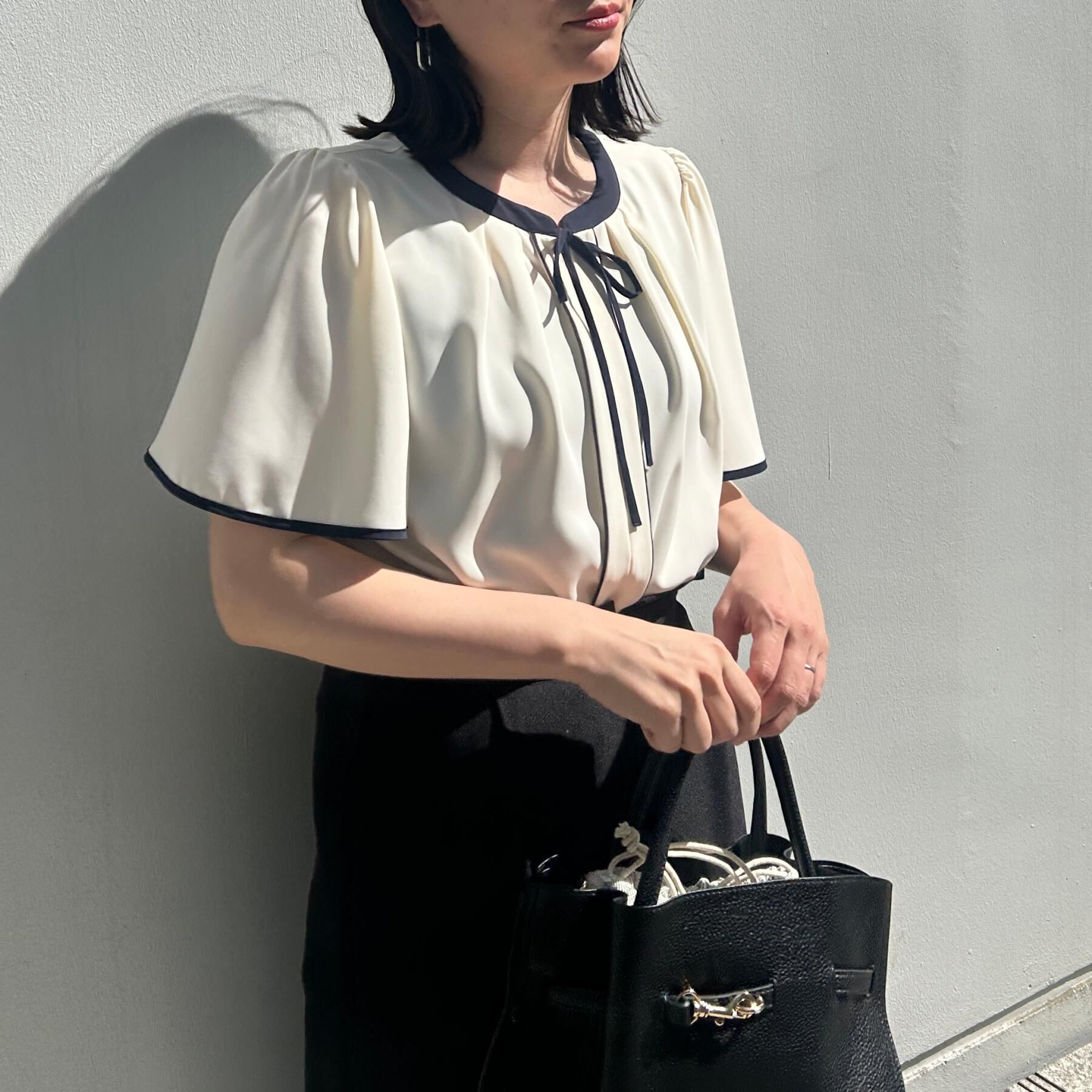 Couture broach「【洗濯機可】配色パイピング ブラウス」|シャツ・ブラウス|