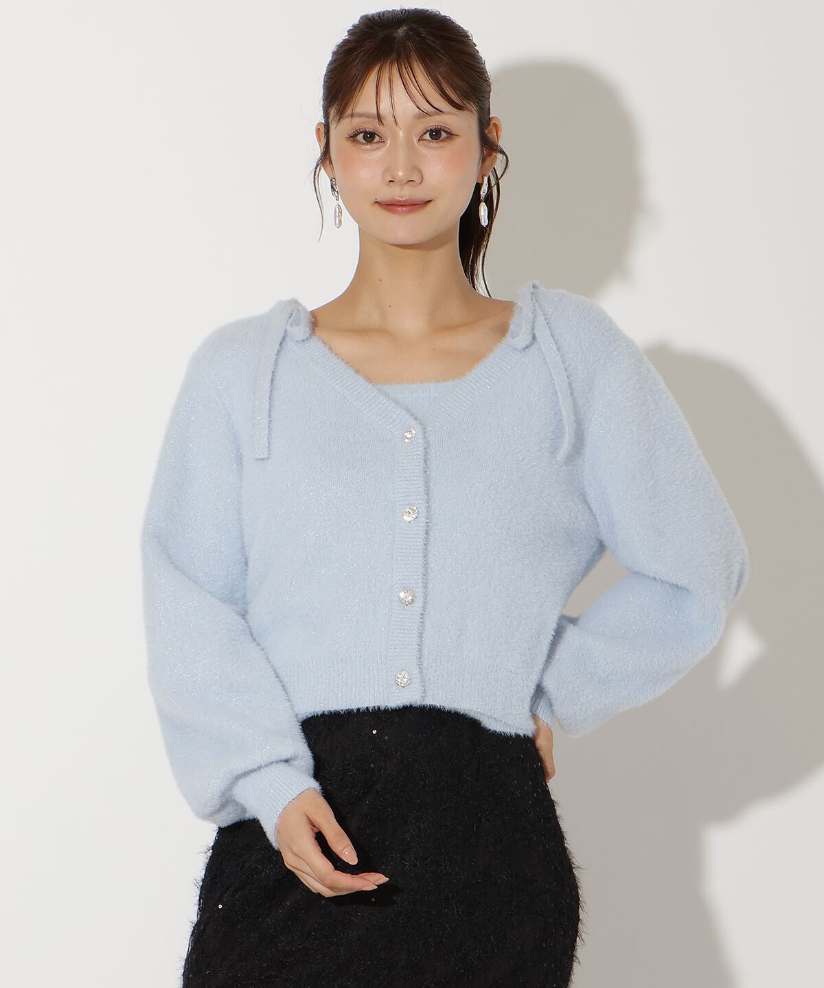アンドクチュール「ラメフェザーショルダーリボンアンサンブル」|カーディガン|