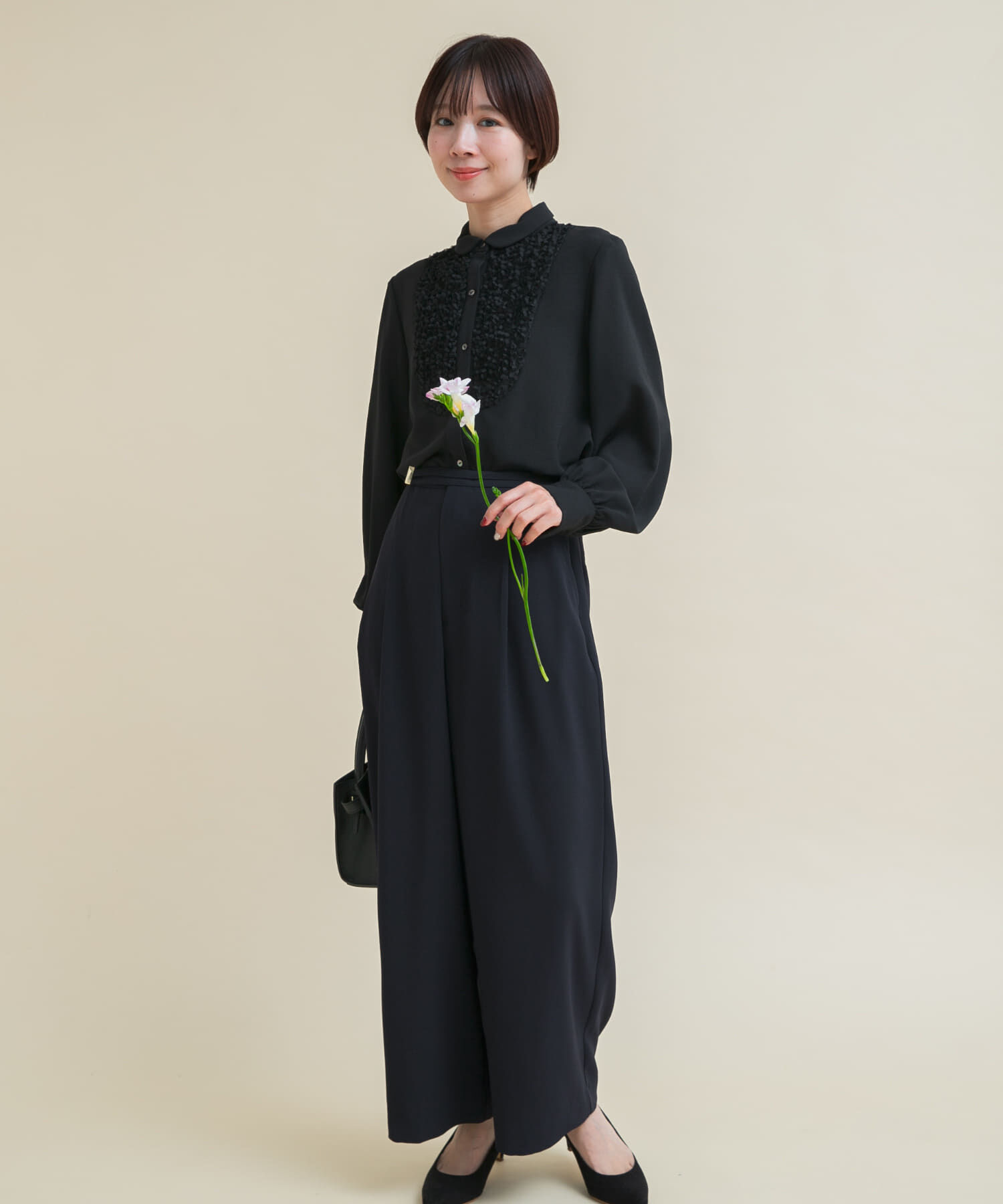 URBAN RESEARCH ROSSO「『WEB/一部店舗限定』フロントレース切替ブラウス」|シャツ・ブラウス|
