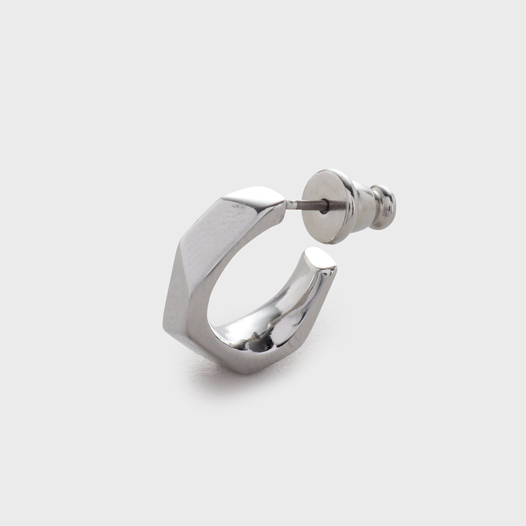TAKEO KIKUCHI「ペンタゴンカットピアス」|ピアス|