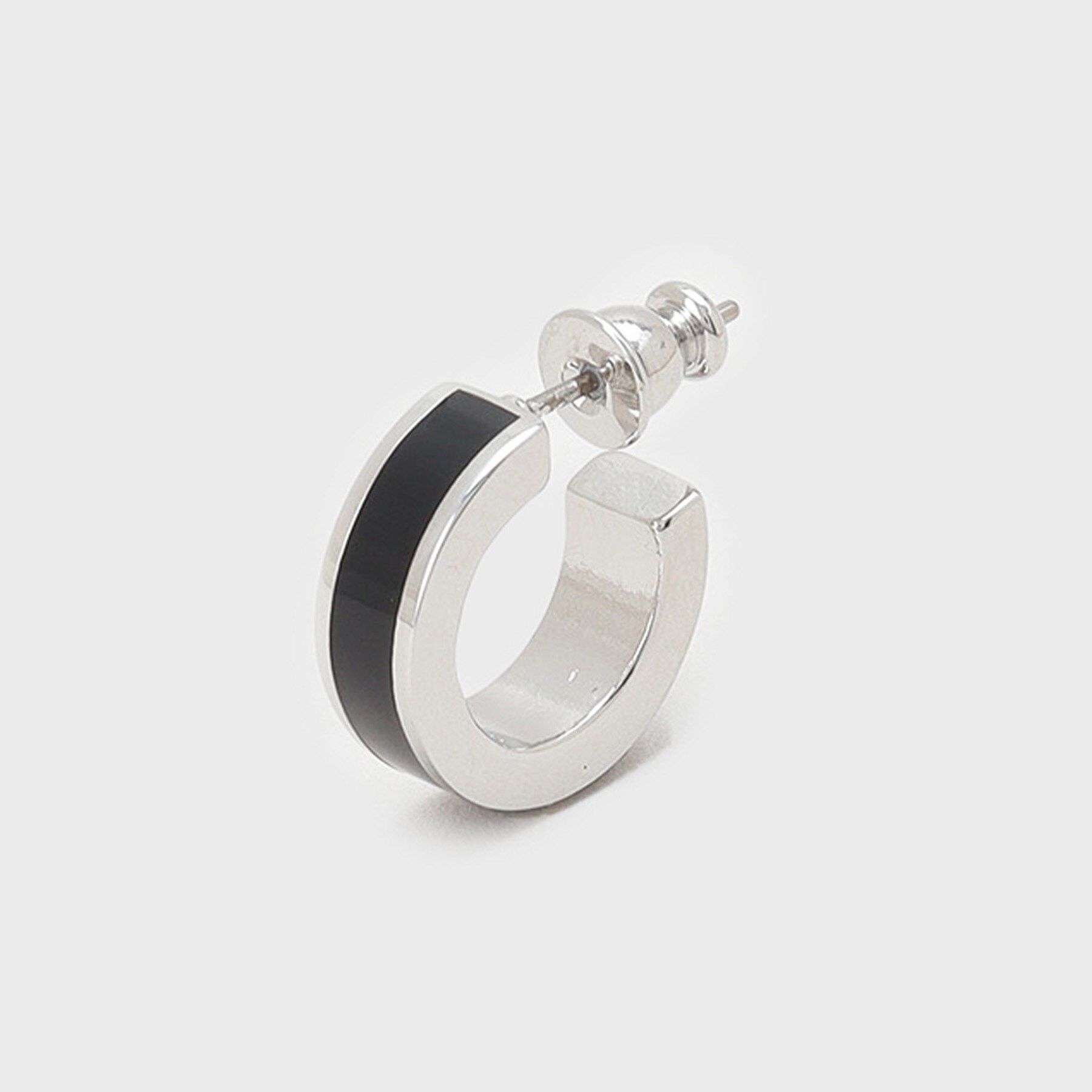 TAKEO KIKUCHI「ブラックエポラインピアス」|ピアス|