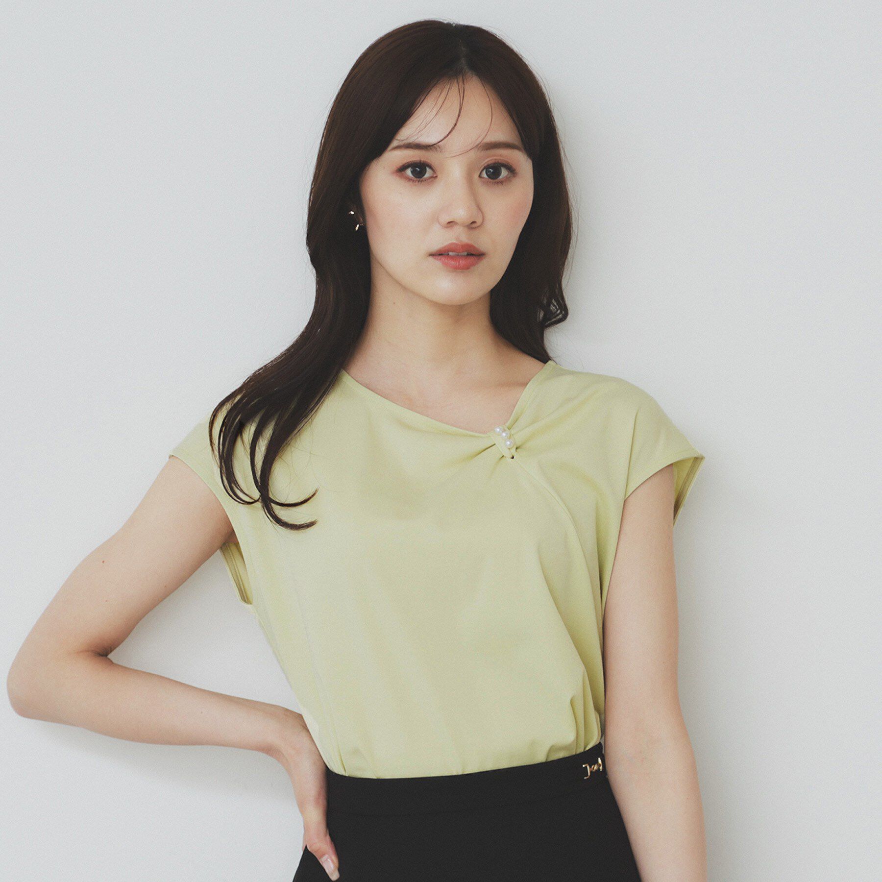 index「アシメリボンフレンチトップス【接触冷感／UVケア／洗濯機洗い可】」|Tシャツ・カットソー|ライトイエロー(03