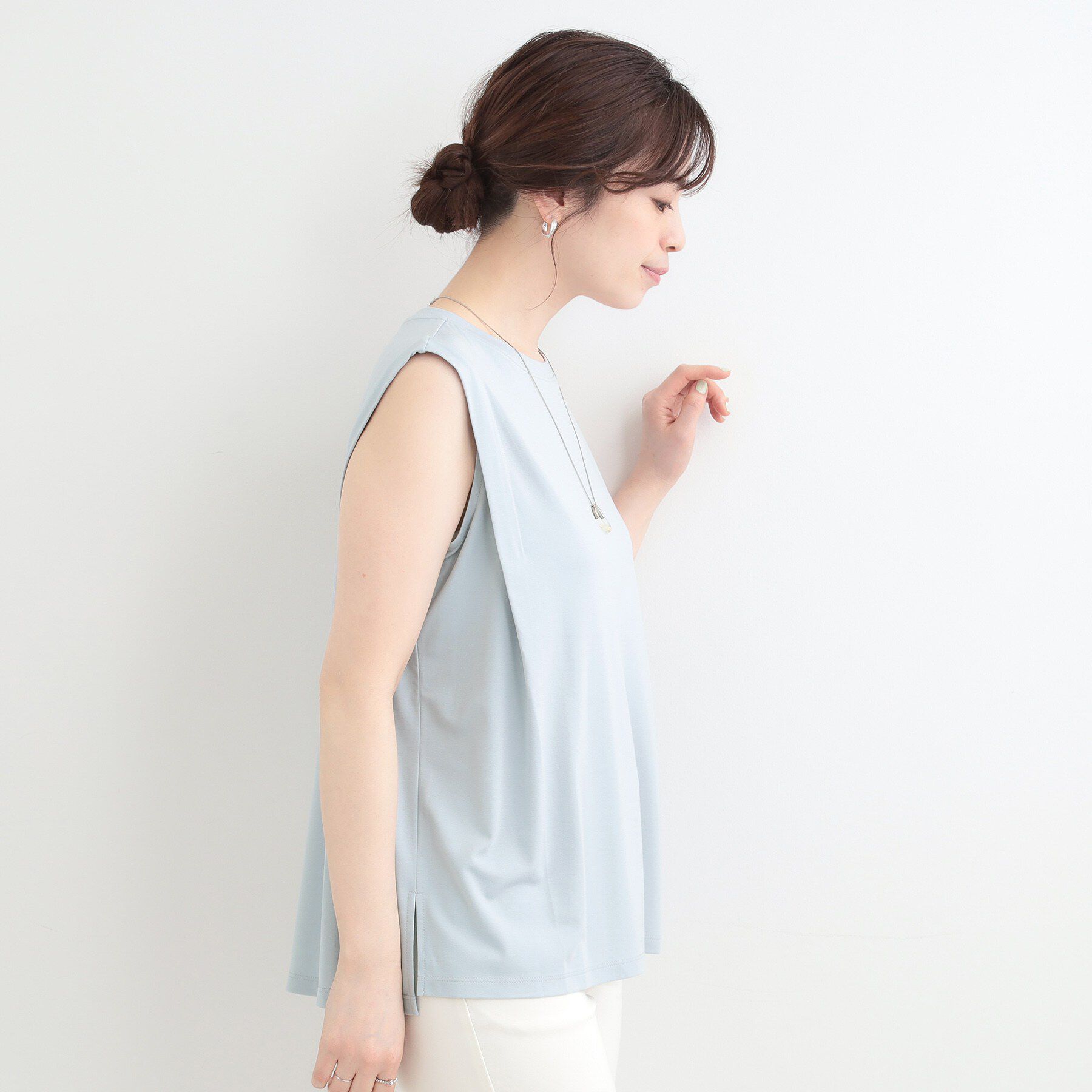 SHOO･LA･RUE「【UVカット/接触冷感】とろみタックノースリーブトップス」|Tシャツ・カットソー|