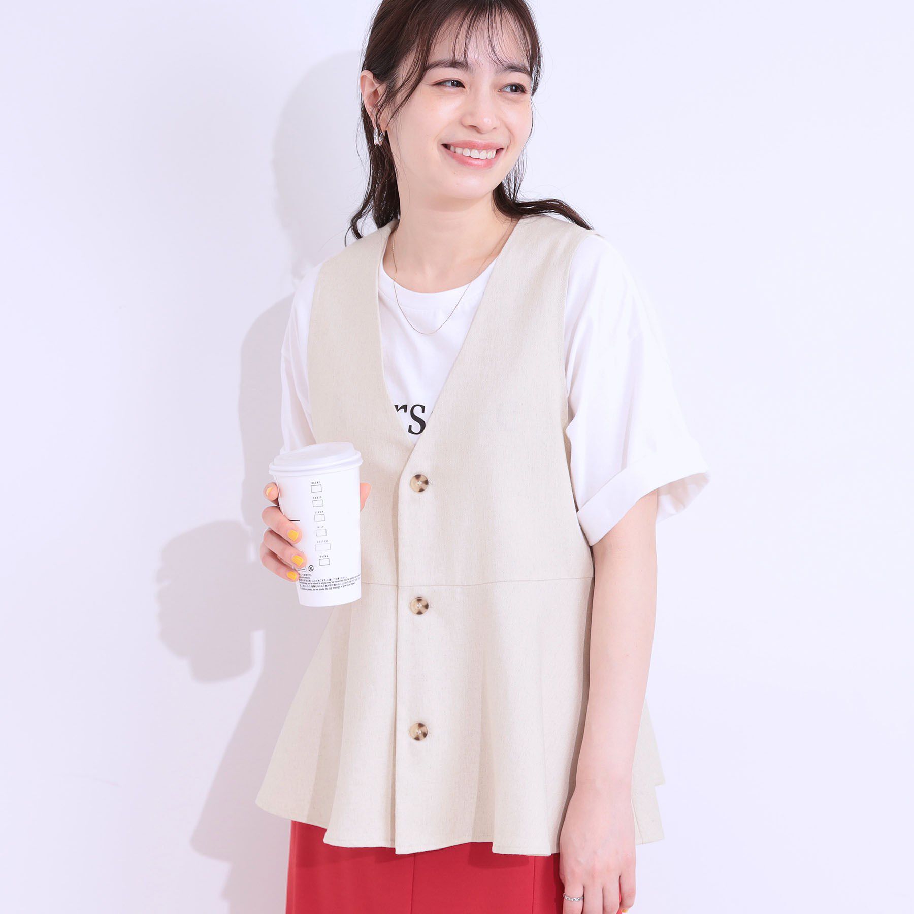 SHOO･LA･RUE「【S-LL】いつものコーデにプラスワン 麻混ペプラムベスト」|ベスト・ジレ|オフホワイト(003