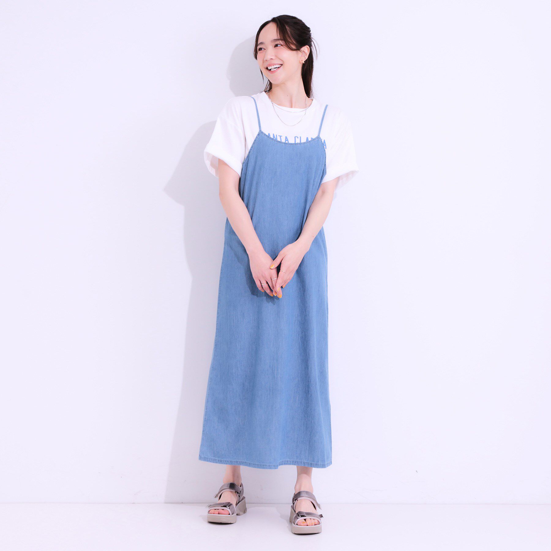 SHOO･LA･RUE「【S-LL】女性らしさ漂う ライトデニム Aラインキャミワンピース」|ワンピース|