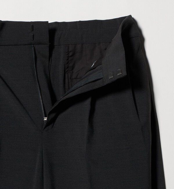 UNITED ARROWS「タック テーパード クロップド パンツ」|チノ|