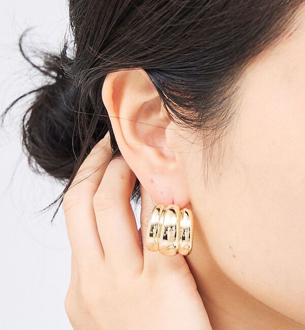 Rouge vif「【LILI CLASPE/リリクラスプ】ELSA SHIELD EARRINGS」|ピアス|ゴールド