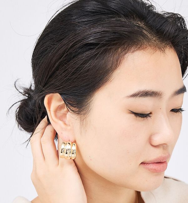 Rouge vif「【LILI CLASPE/リリクラスプ】ELSA SHIELD EARRINGS」|ピアス|