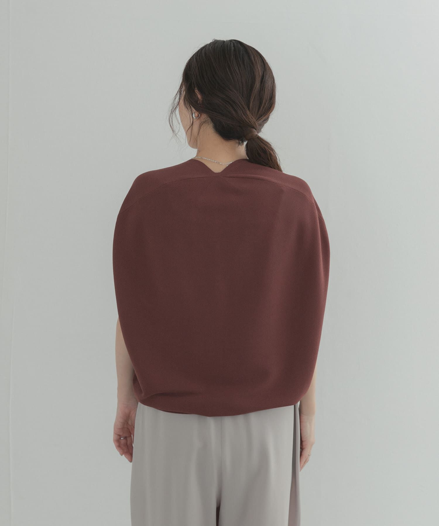URBAN RESEARCH DOORS「『WEB限定』Vネックコクーンニット」|ベスト・ジレ|