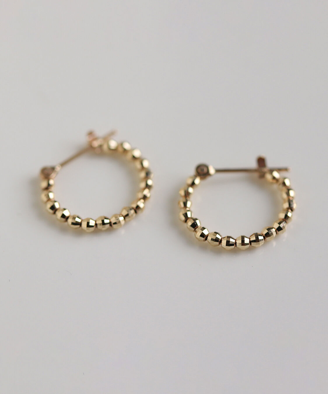  「ゴールド ミラーボール スナップ フープ ピアス | K10YG」|ピアス|