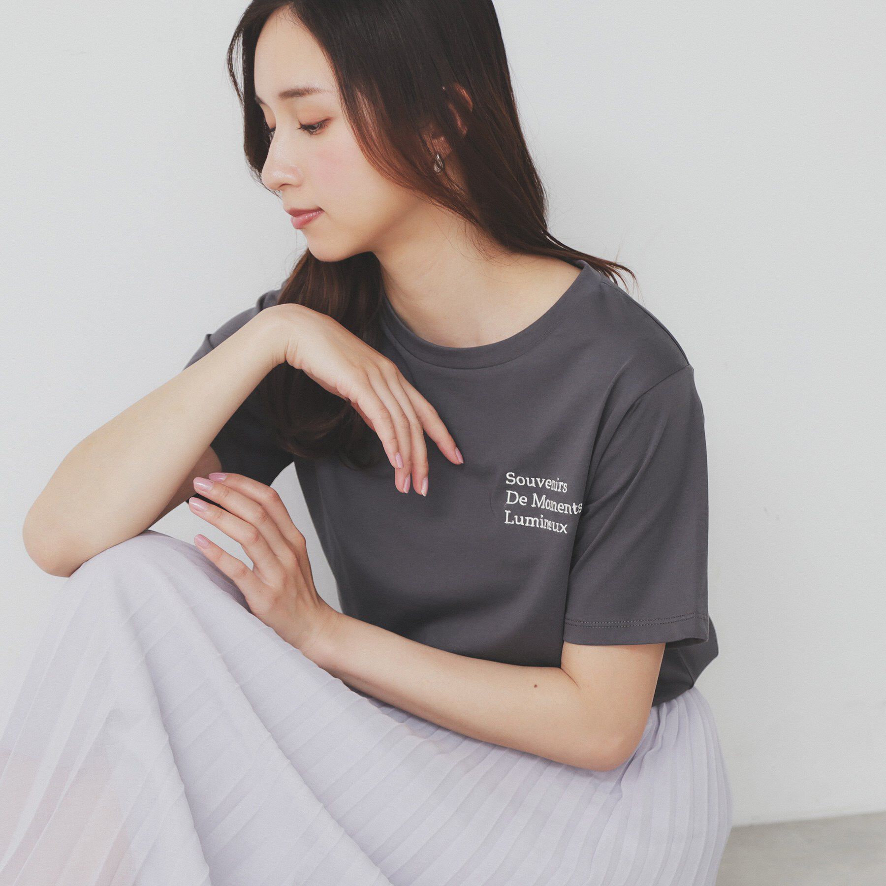 index「ロゴ刺繍Tシャツ【UV／接触冷感／洗濯機洗い可】」|Tシャツ・カットソー|チャコールグレー(0
