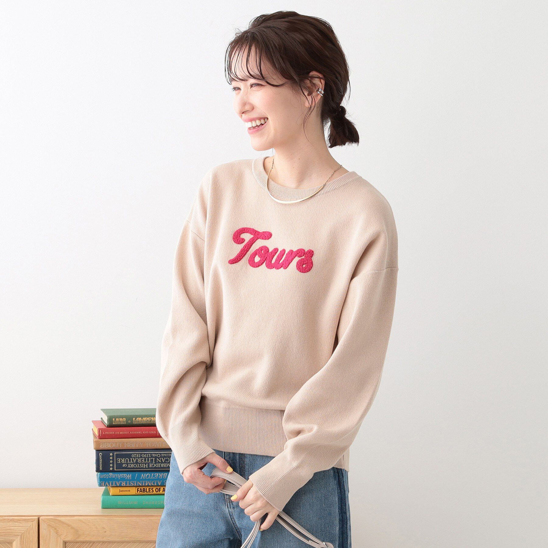SHOO･LA･RUE「【洗える/S-LL/ちくちくしにくい】大人のための ロゴ入りスウェットライクニット」|ニット・セーター|