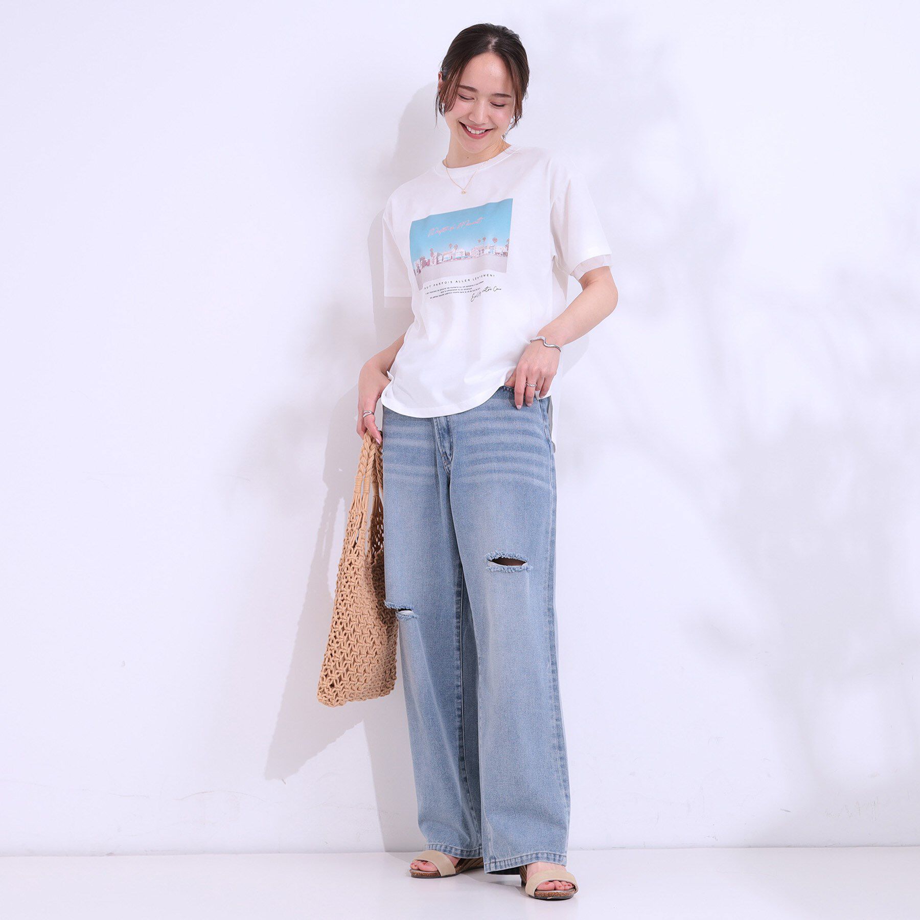 SHOO･LA･RUE「【ひんやり/UVカット】選べる3柄 お袖チュールで差をつける ロゴプリントTシャツ」|Tシャツ・カットソー|