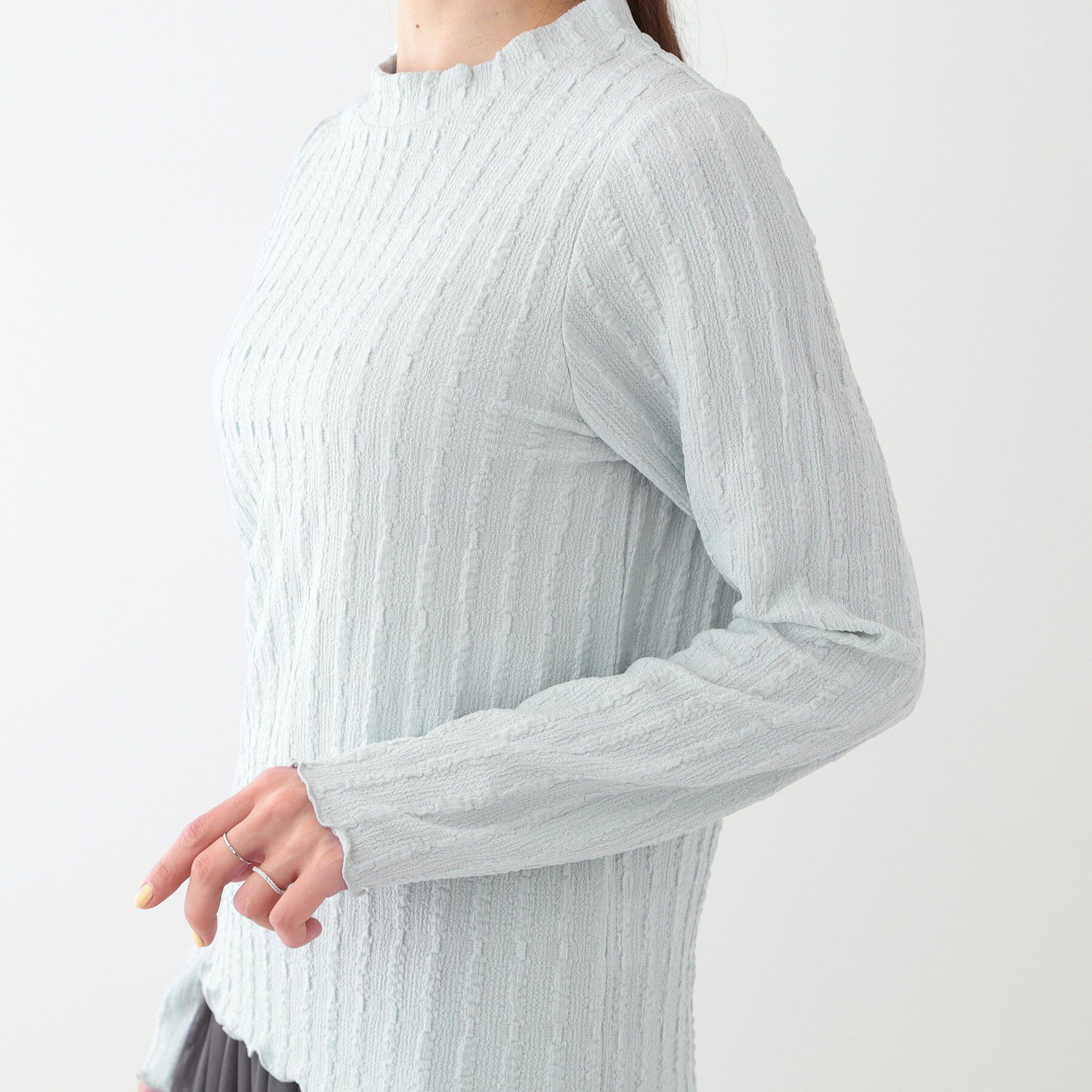 SHOO･LA･RUE「【S-LL】一枚でもインナーでも ふくれジャカード プチハイネックトップス」|Tシャツ・カットソー|