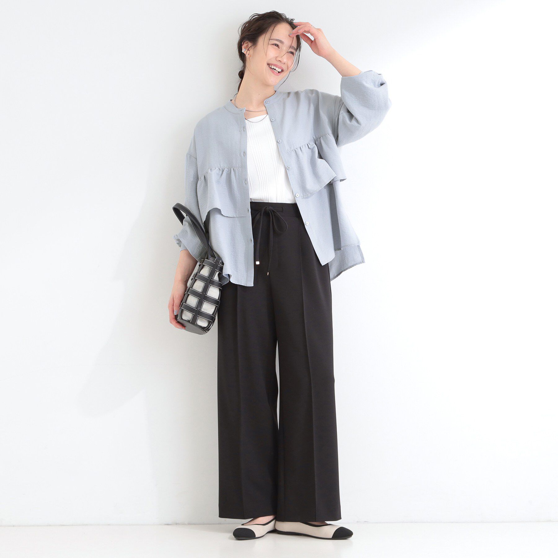 SHOO･LA･RUE「【S-LL】程よい甘さが魅力 ギャザー切り替えフリルシャツ」|シャツ・ブラウス|
