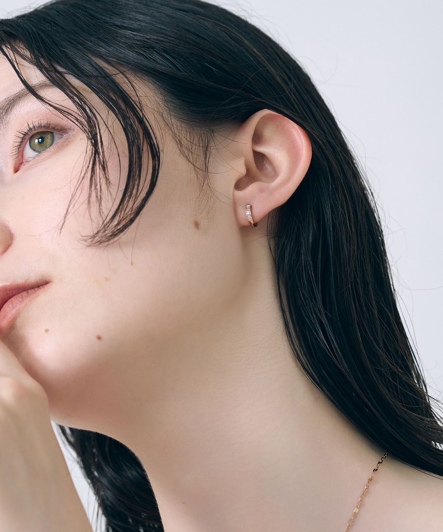 Phoebe「【金属アレルギー対応】ワンタッチビジューフープミニピアス(片耳)/サージカルステンレス ローズゴールド」|ピアス|