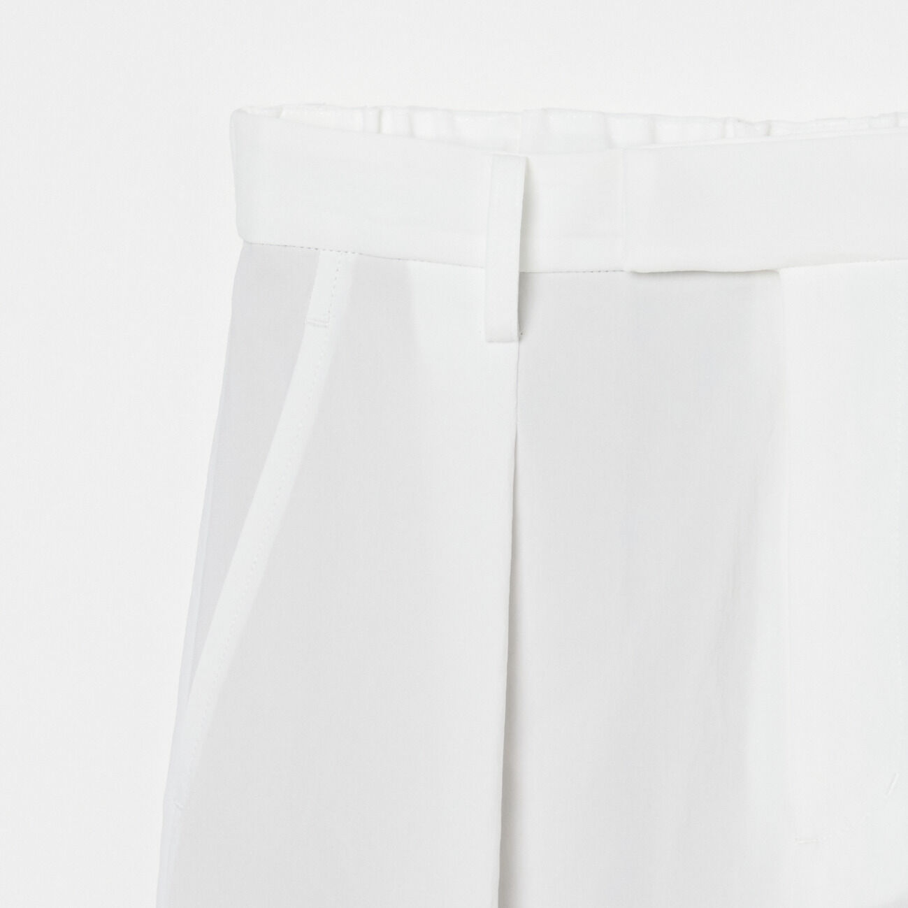 HELIOPOLE「HELIOPOLE DRY TOUCH WIDW TAPERED PANTS」|チノ|