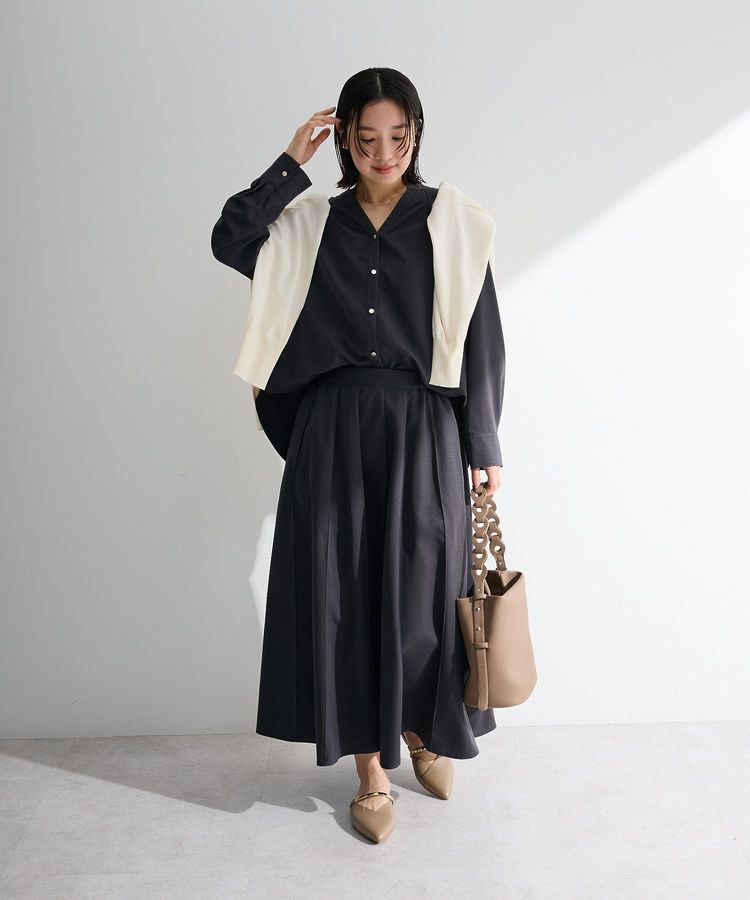 Green Parks「SET2点スキッパーブラウス+プリーツスカート」|ワンピース|Charcoal Gray