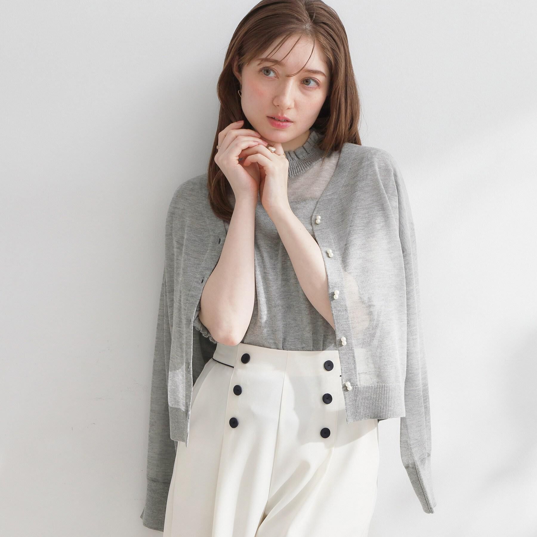 Couture broach「【洗える・パール調釦】LEVITA シアーカーディガン」|カーディガン|
