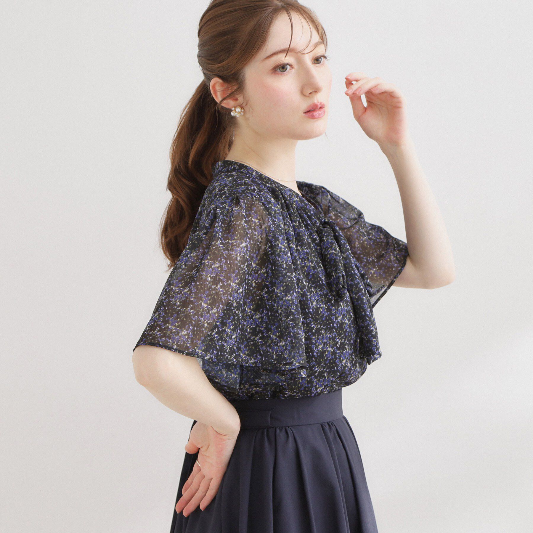 Couture broach「モザイクフラワープリントブラウス」|シャツ・ブラウス|