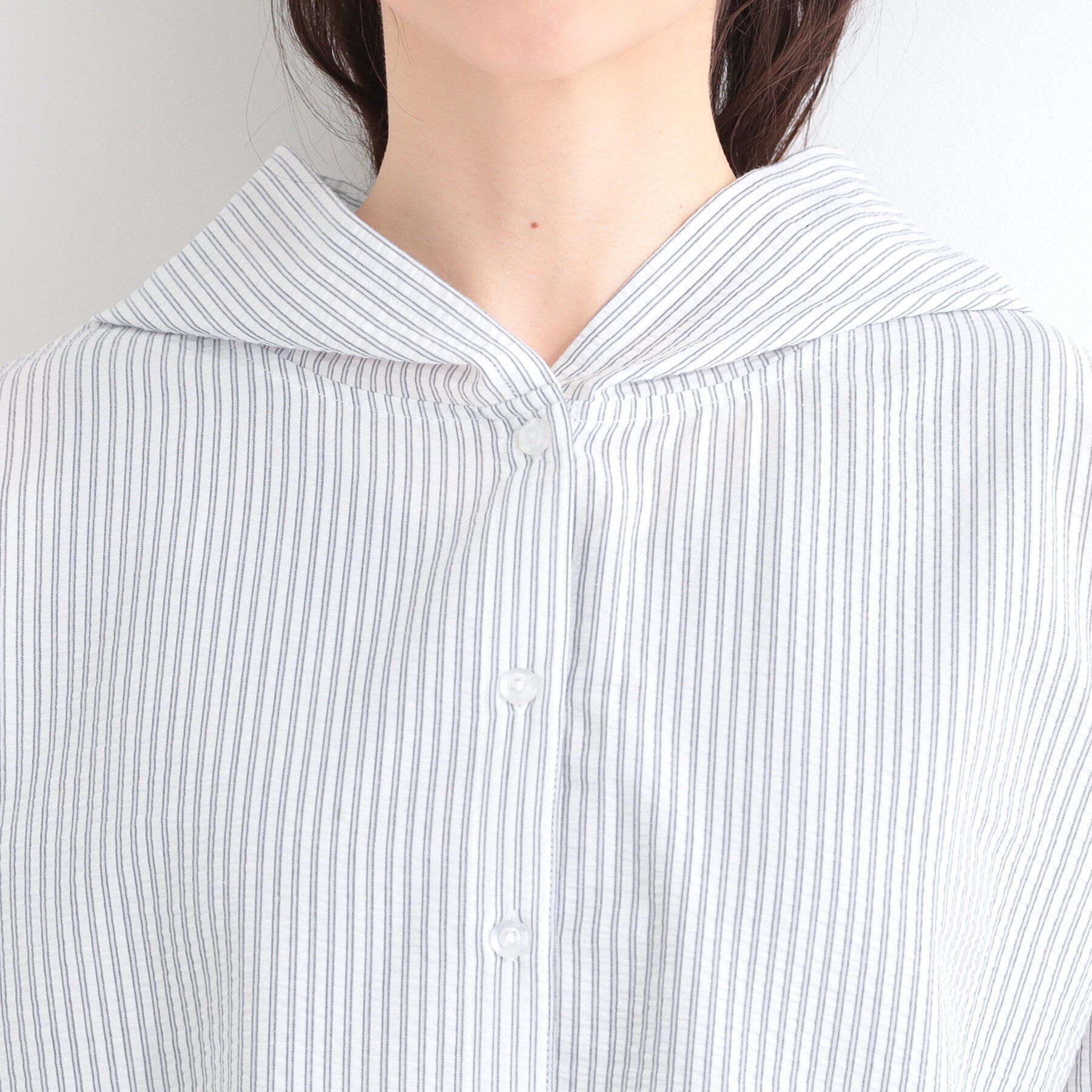 SHOO･LA･RUE「【洗濯機可/S-LL/体型カバー】大人カジュアルスタイルに フード付きストライプシャツ」|シャツ・ブラウス|