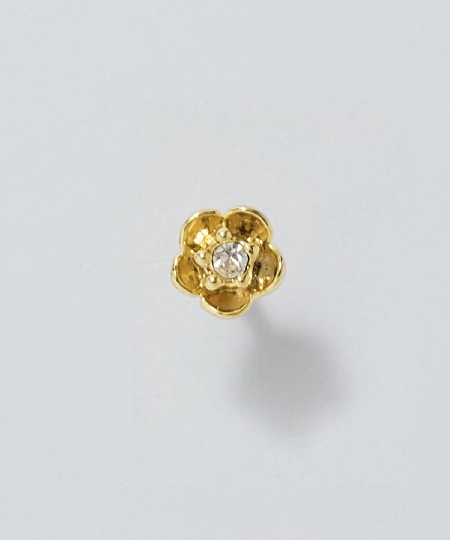 Phoebe「【金属アレルギー対応】プチフラワービジュースタッドピアス　クリア/ニッケルフリー（片耳）」|ピアス|クリア
