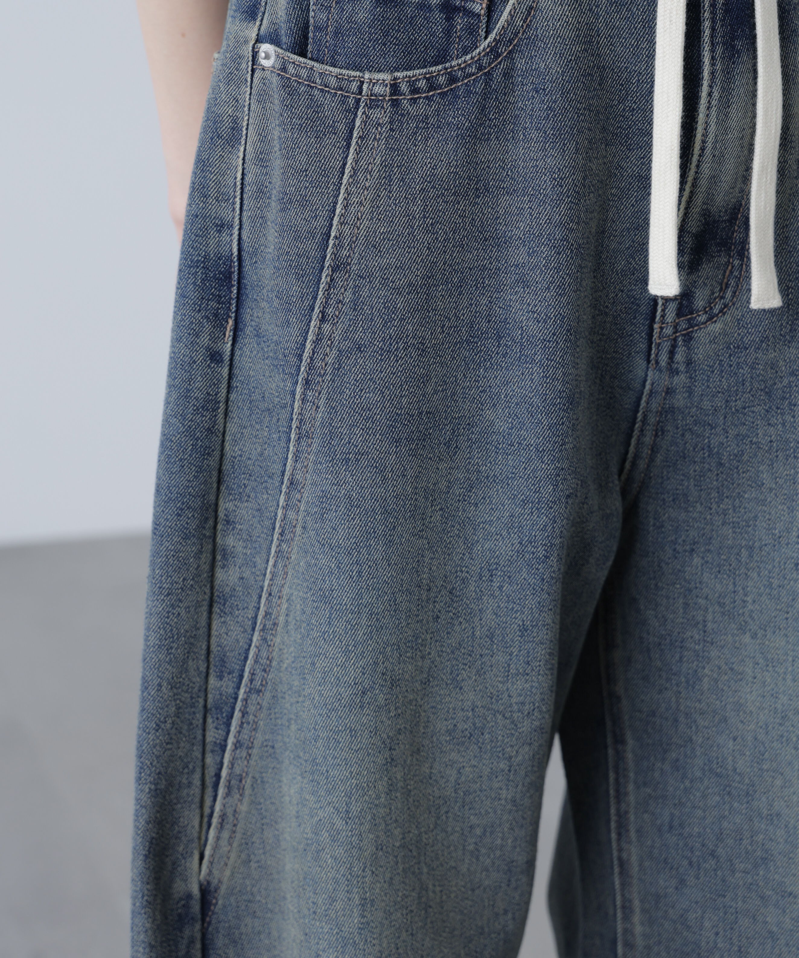  「ドロストバレルレッグデニムパンツ」|その他|