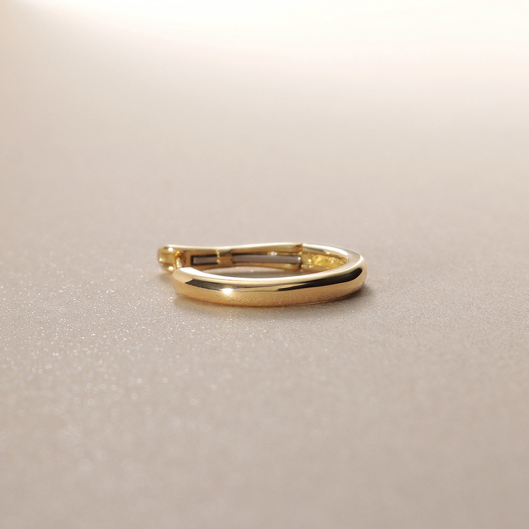COCOSHNIK「K18甲丸 ワンタッチピアス」|ピアス|