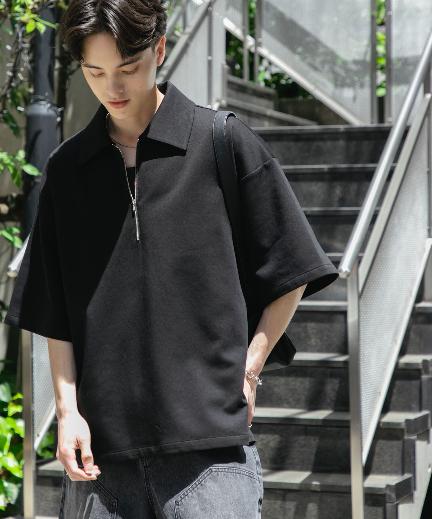 SENSE OF PLACE by URBAN RESEARCH「『ユニセックス』ダンボールポンチハーフジップショートスリーブTシャツ」|Tシャツ・カットソー|