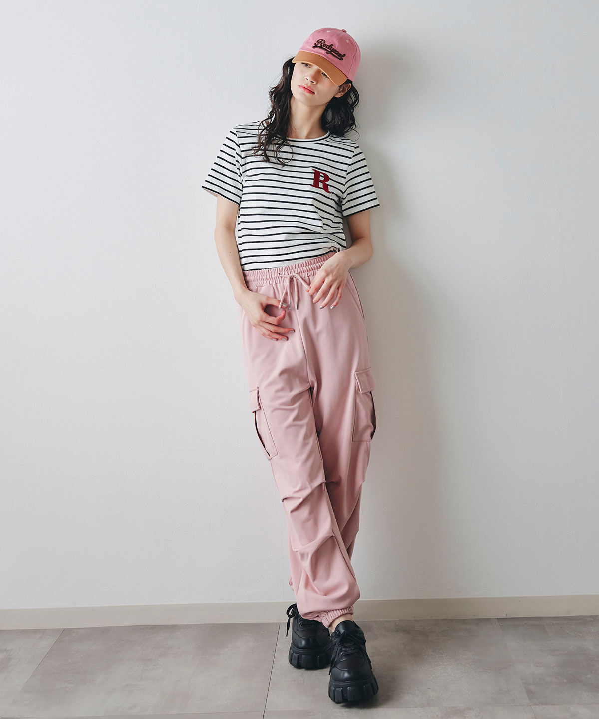 REDYAZEL「ビジューRチャームTシャツ」|Tシャツ・カットソー|