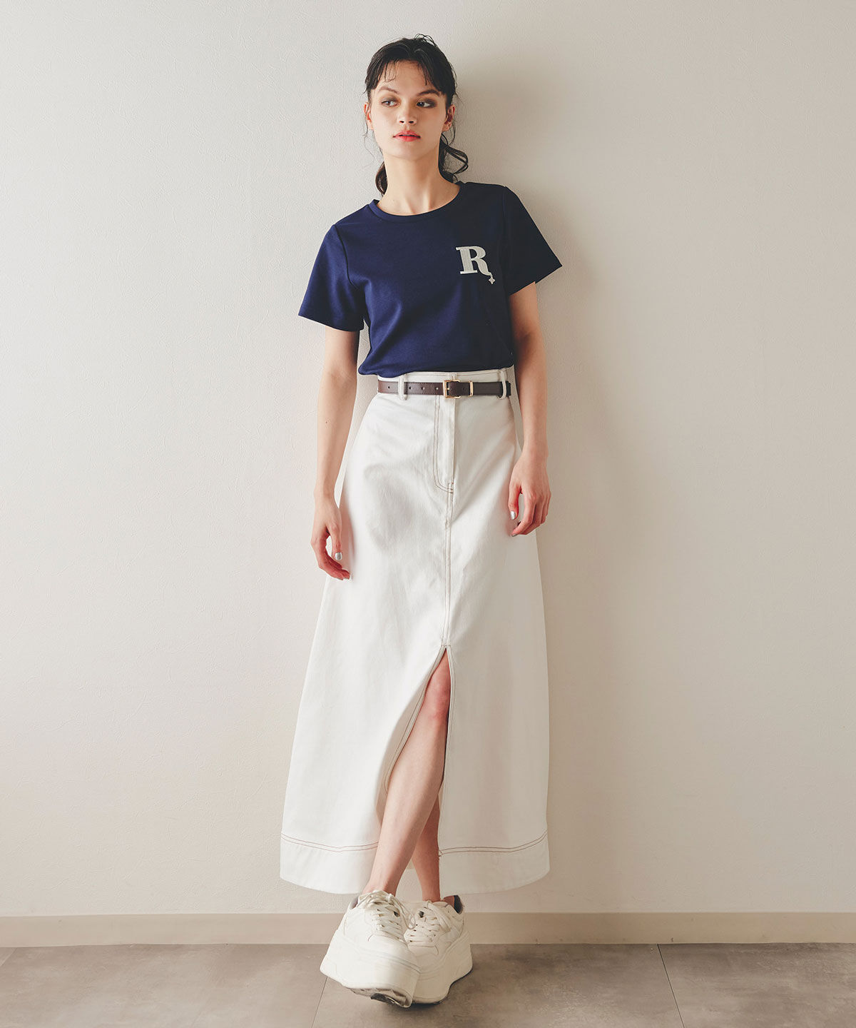 REDYAZEL「ビジューRチャームTシャツ」|Tシャツ・カットソー|