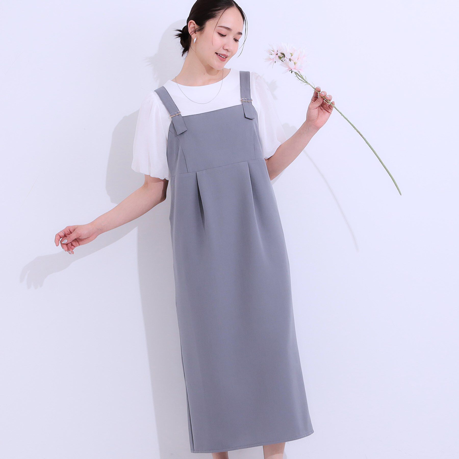 SHOO･LA･RUE「【S-LL/肩紐調整可能】Iラインシルエットですっきりと タック切替ジャンドレ」|ワンピース|チャコールグレー(0