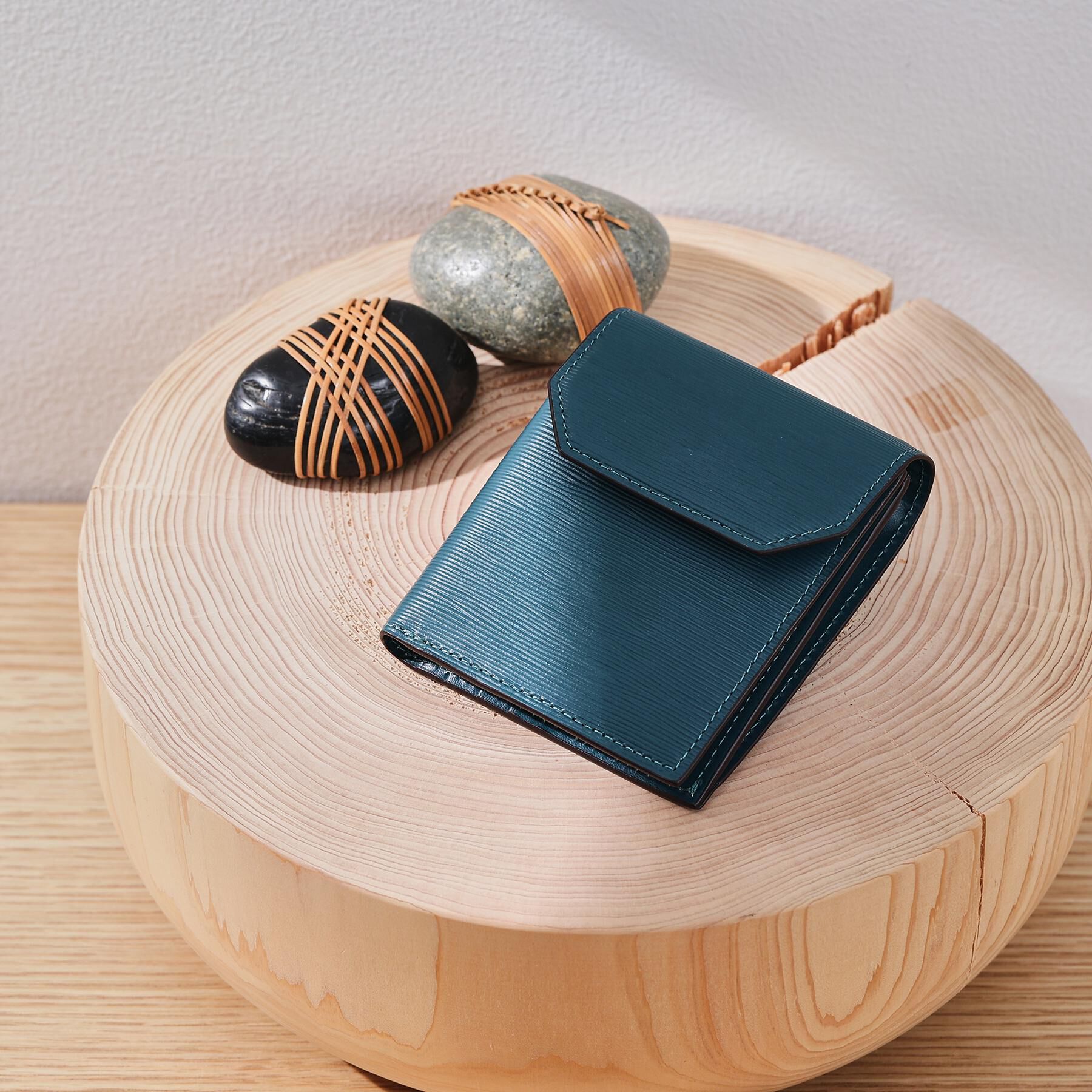 TAKEO KIKUCHI「【NEW レザーリップルシリーズ】 コンパクトウォレット」|財布|