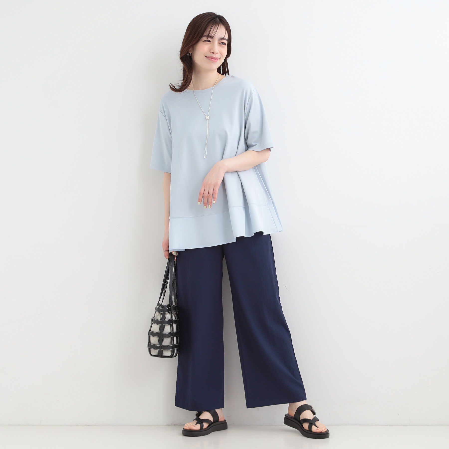 SHOO･LA･RUE「【ひんやり/UV/抗菌防臭】体型カバーも叶う　裾切り替えAライントップス」|Tシャツ・カットソー|