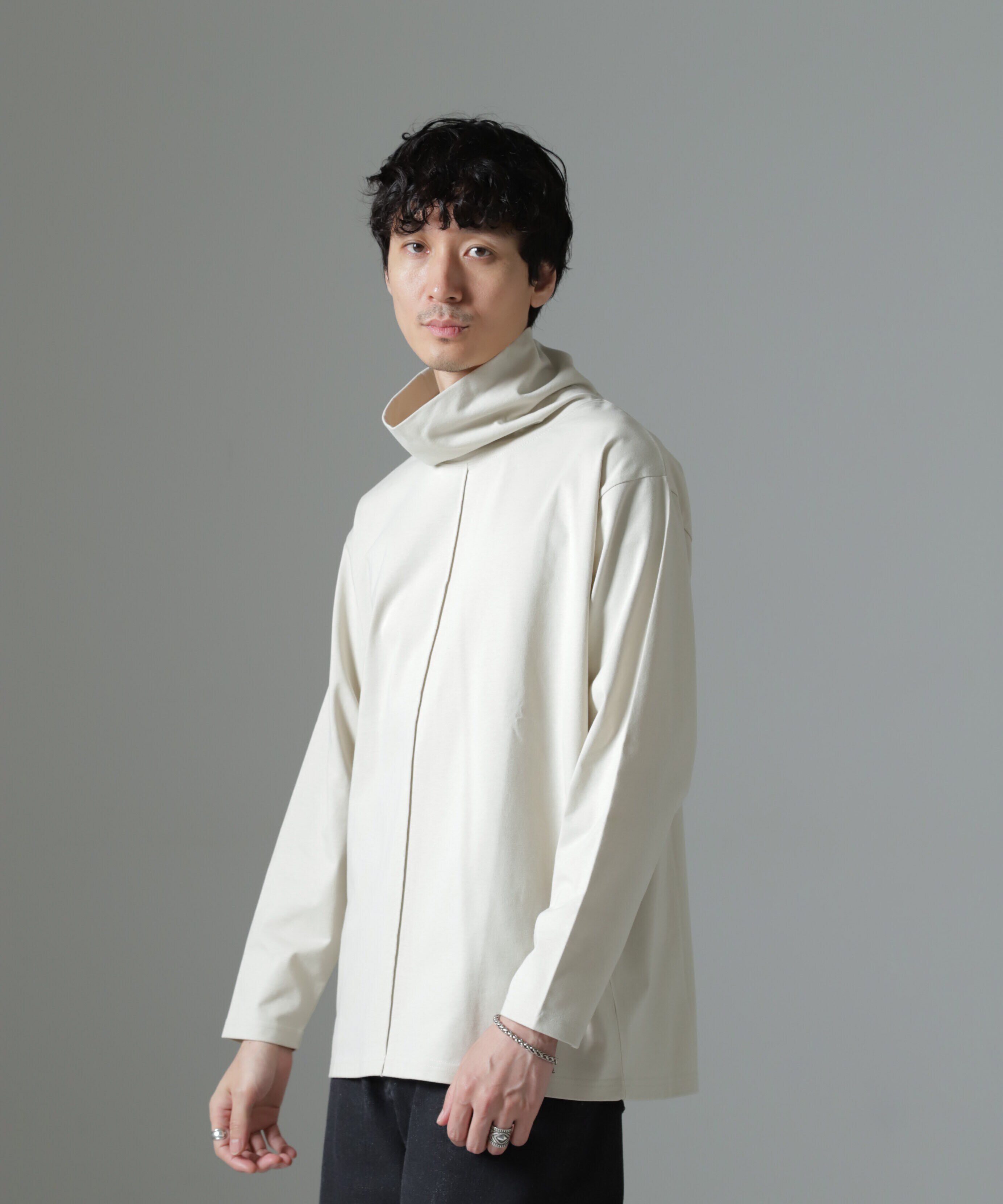nano･universe「WEB限定/ボリュームハイネックプルオーバー 長袖」|Tシャツ・カットソー|エクリュ4