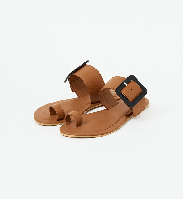 AU BANNISTER「【販売店舗限定】サムホルダーフラットサンダル」|サンダル|キャメル