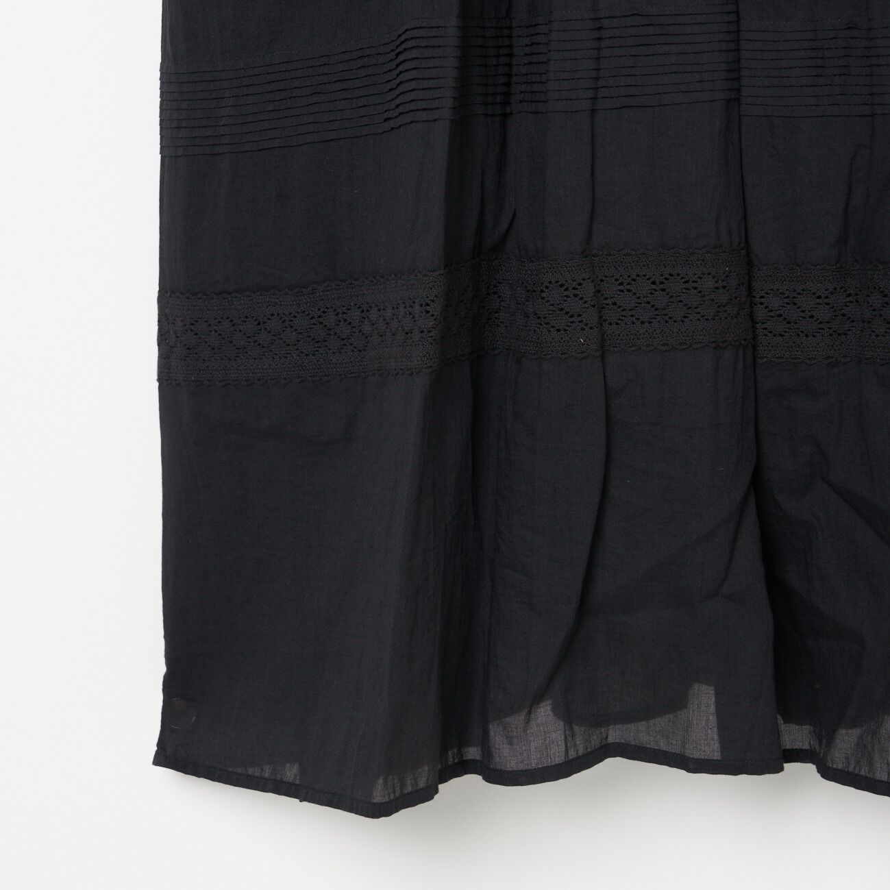  「SARA MALLIKA COTTON VOILE LACE PINTUCK DRESS」|ワンピース|