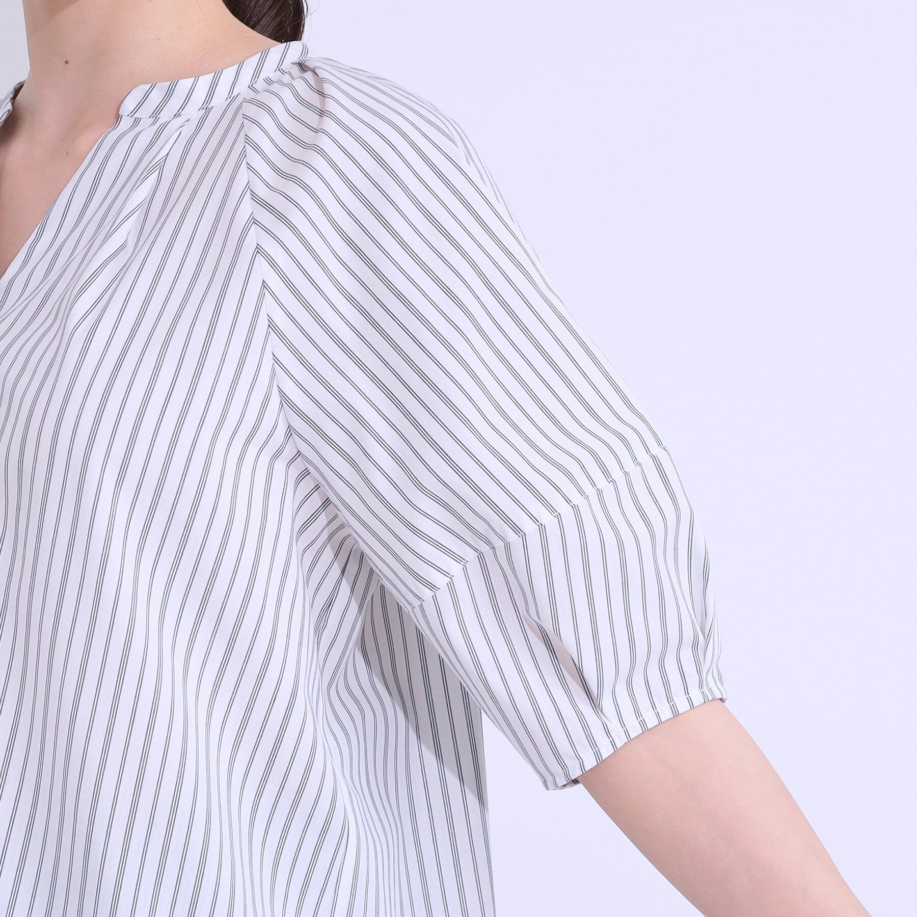 SHOO･LA･RUE「【洗える/S-LL】洗濯後しわになりにくい 5分袖スキッパーブラウス」|シャツ・ブラウス|