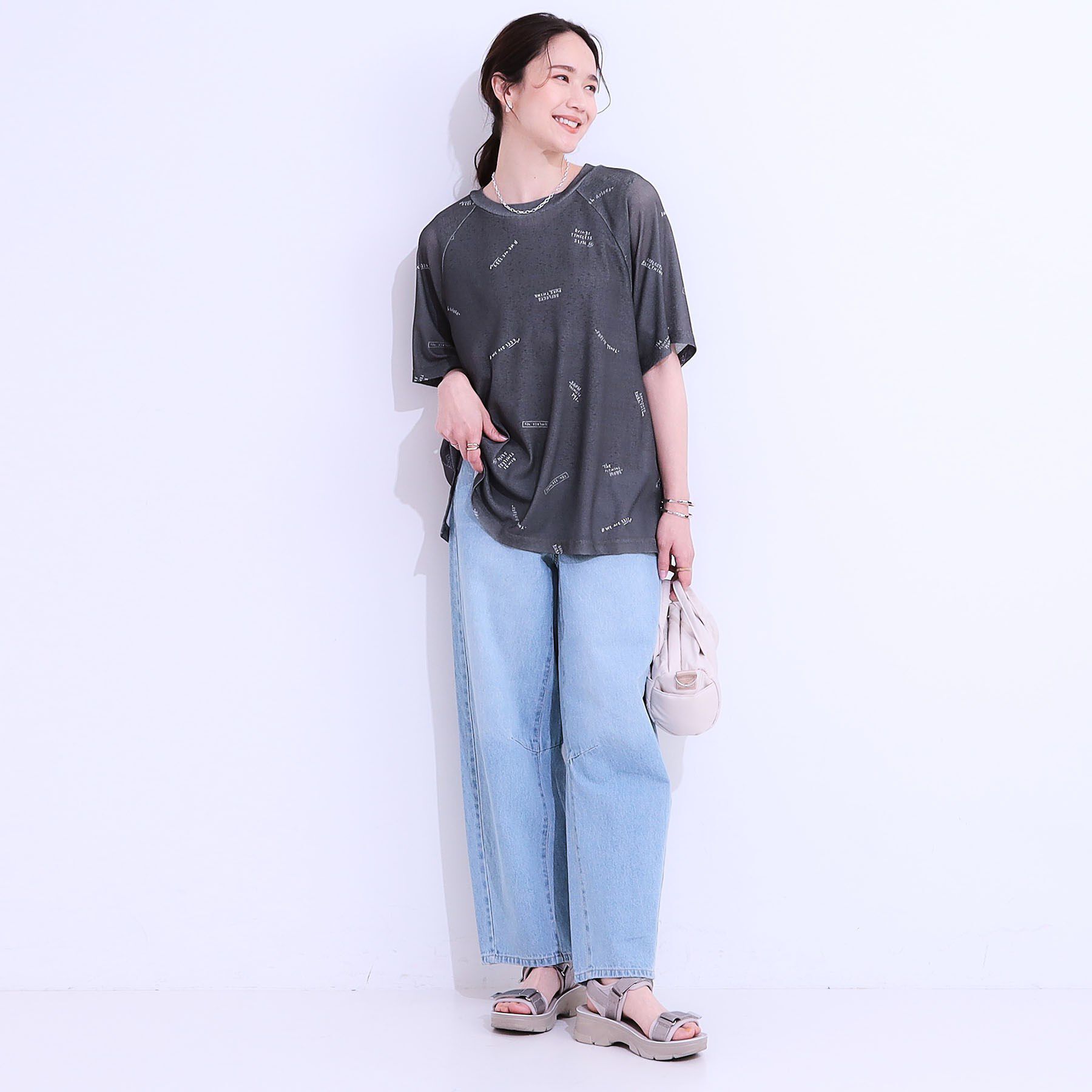 SHOO･LA･RUE「【洗える/S-LL】ゆるっとこなれ見え 総柄プリント シアーTシャツ」|Tシャツ・カットソー|