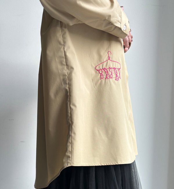  「【WEB限定】レタリング刺繍&times;プリントシャツ」|シャツ・ブラウス|