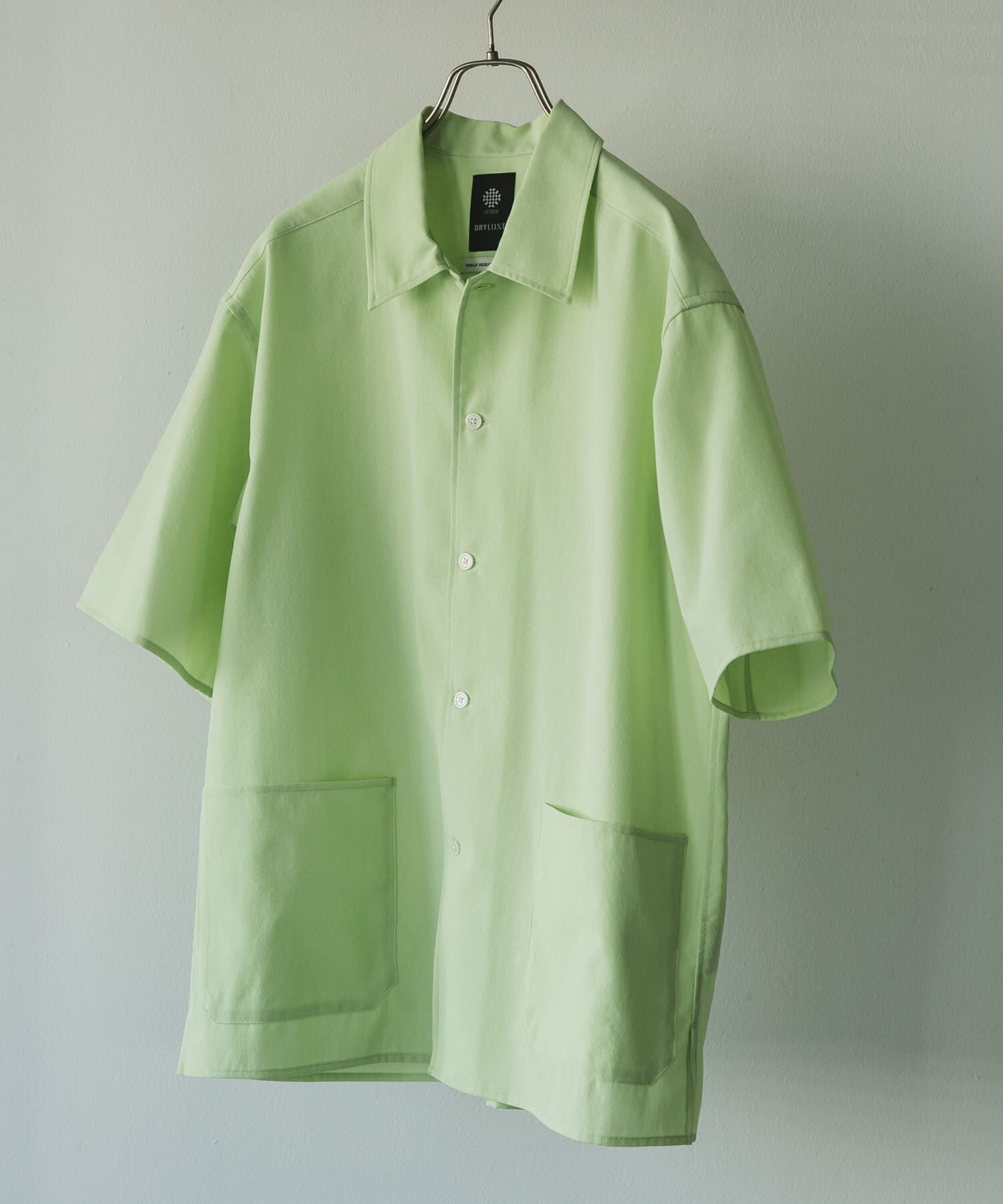 URBAN RESEARCH DOORS「『XLサイズ/WEB限定』『UR TECH DRYLUXE』SHORT-SLEEVE SHIRTS」|シャツ・ブラウス|グリーン系その他