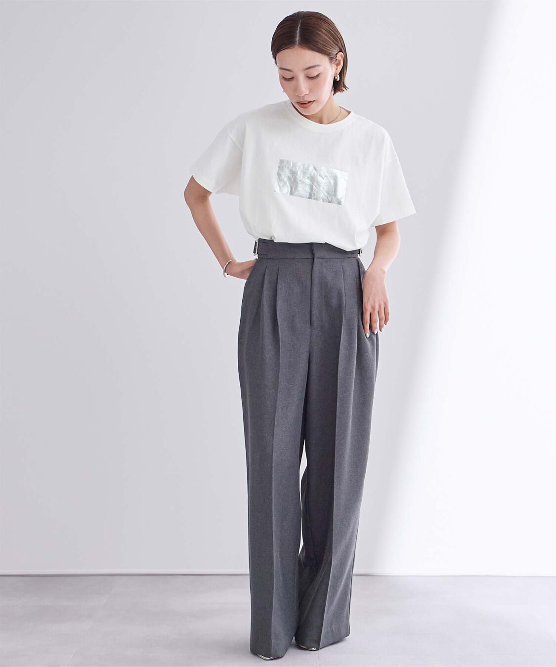 ur's「箔プリントTシャツ」|Tシャツ・カットソー|