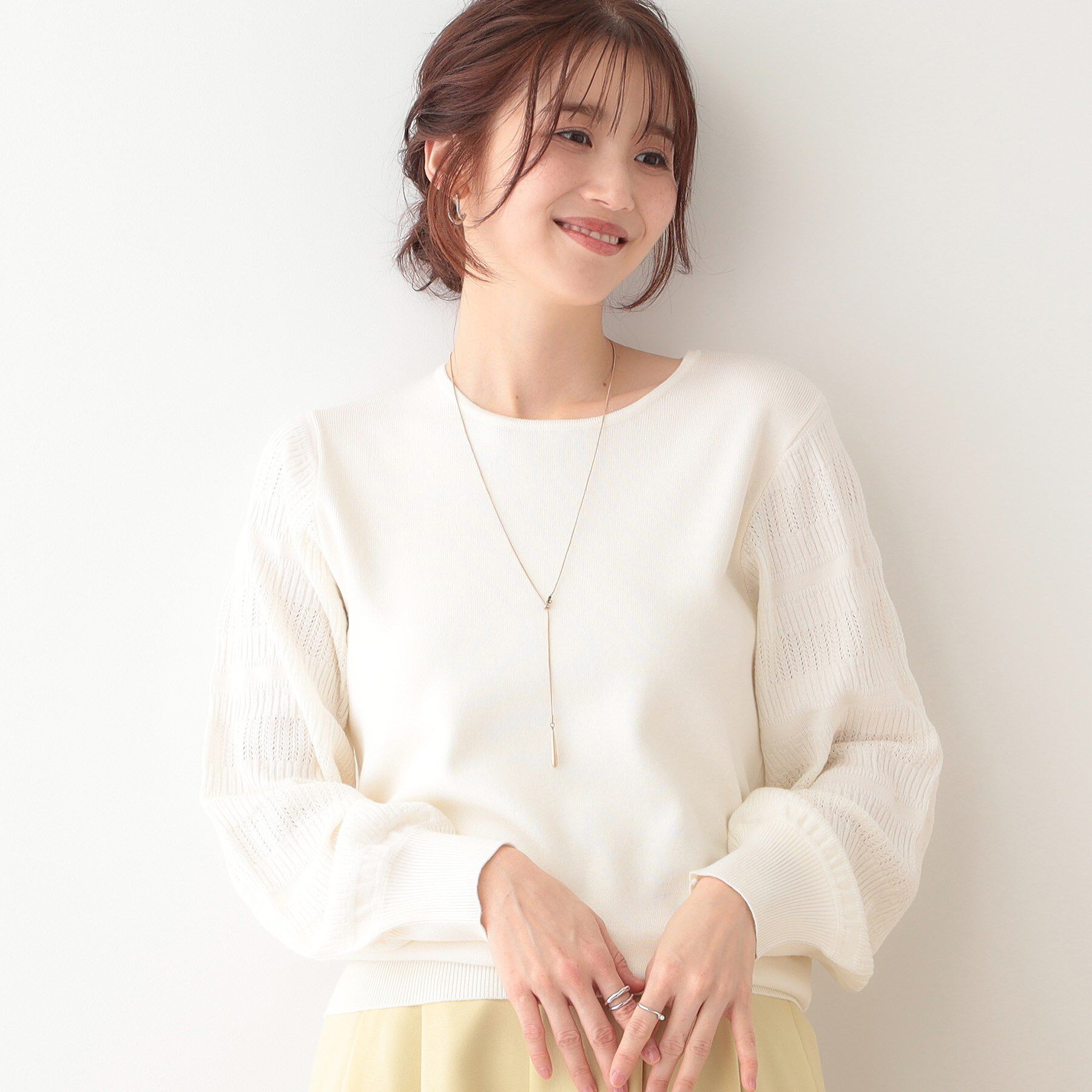SHOO･LA･RUE「【S-LL】大人の上品コーデに お袖編み地切替 デザインニット」|ニット・セーター|オフホワイト(003