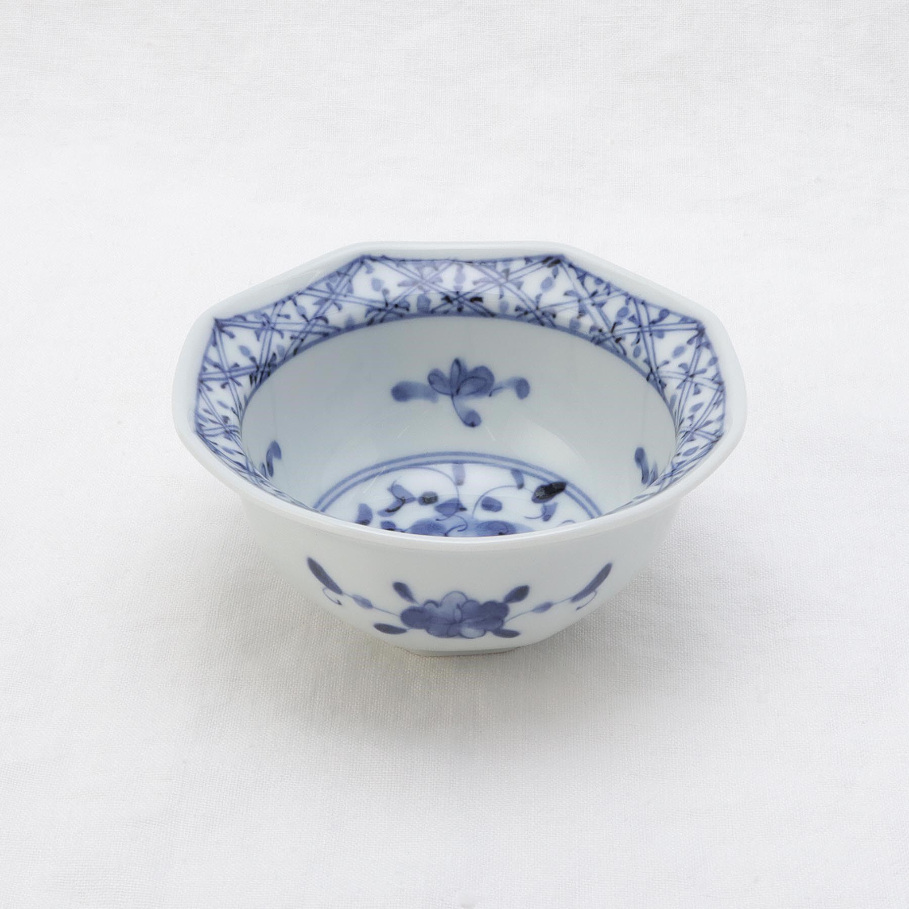 212 KITCHEN STORE「藍凛堂 八角小鉢 格子花紋」|食器・キッチングッズ|