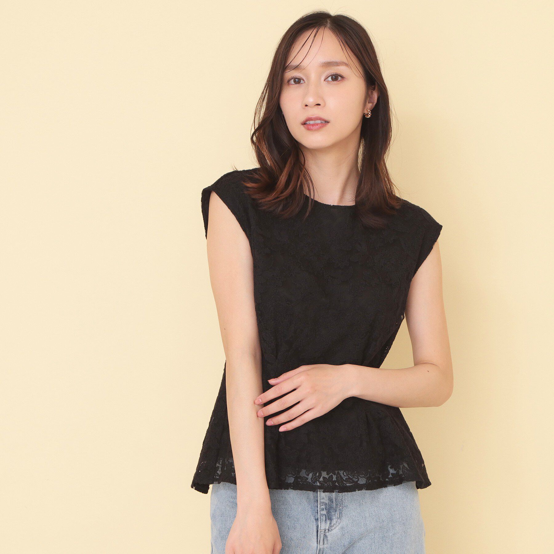 index「シアーフラワー刺繍ペプラムブラウス【イージーアイロン／洗濯機OK】」|シャツ・ブラウス|ブラック(019)