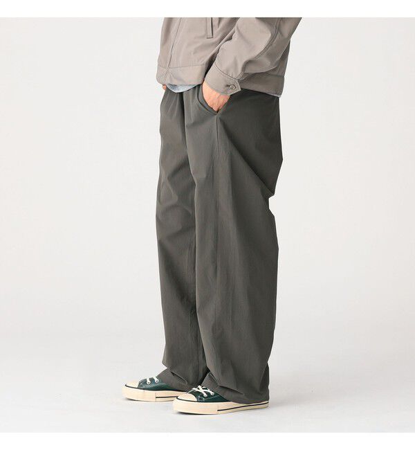 BEAMS「BEAMS｜【別注】Gramicci / 4WAYストレッチ ナイロン スラックス｜グラミチ 別注｜ 紫外線カット 接触冷感」|スラックス|