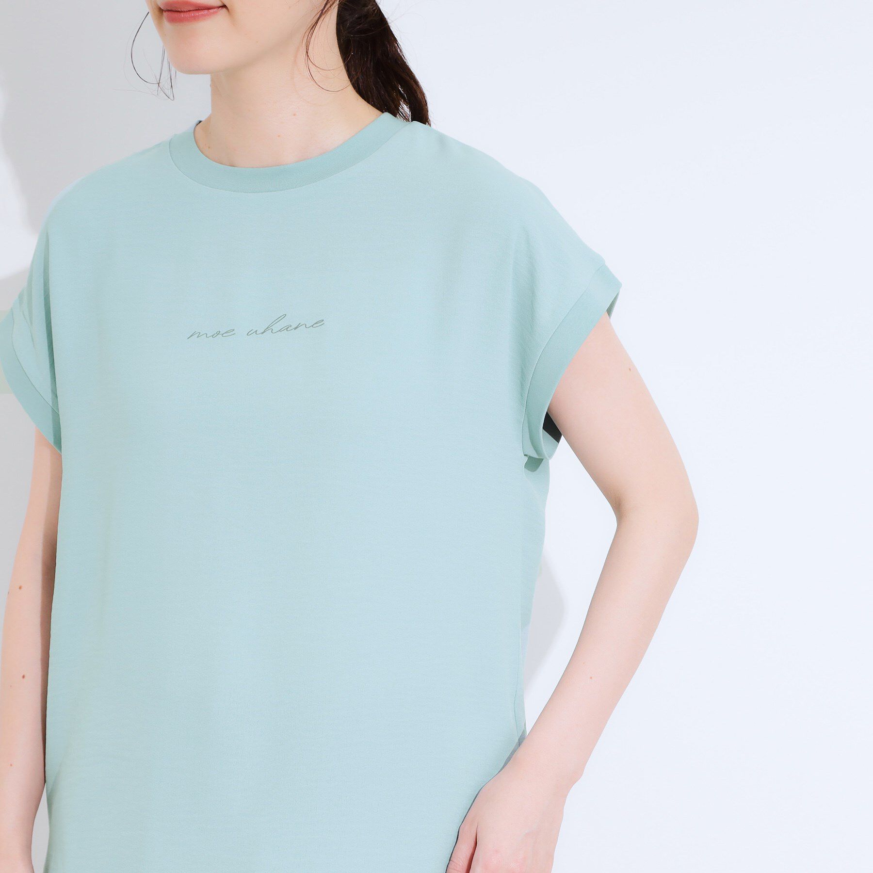 SHOO･LA･RUE「【S-LL/ひんやり/洗濯後しわになりにくい】程よいシアー感 ロゴTシャツブラウス」|シャツ・ブラウス|